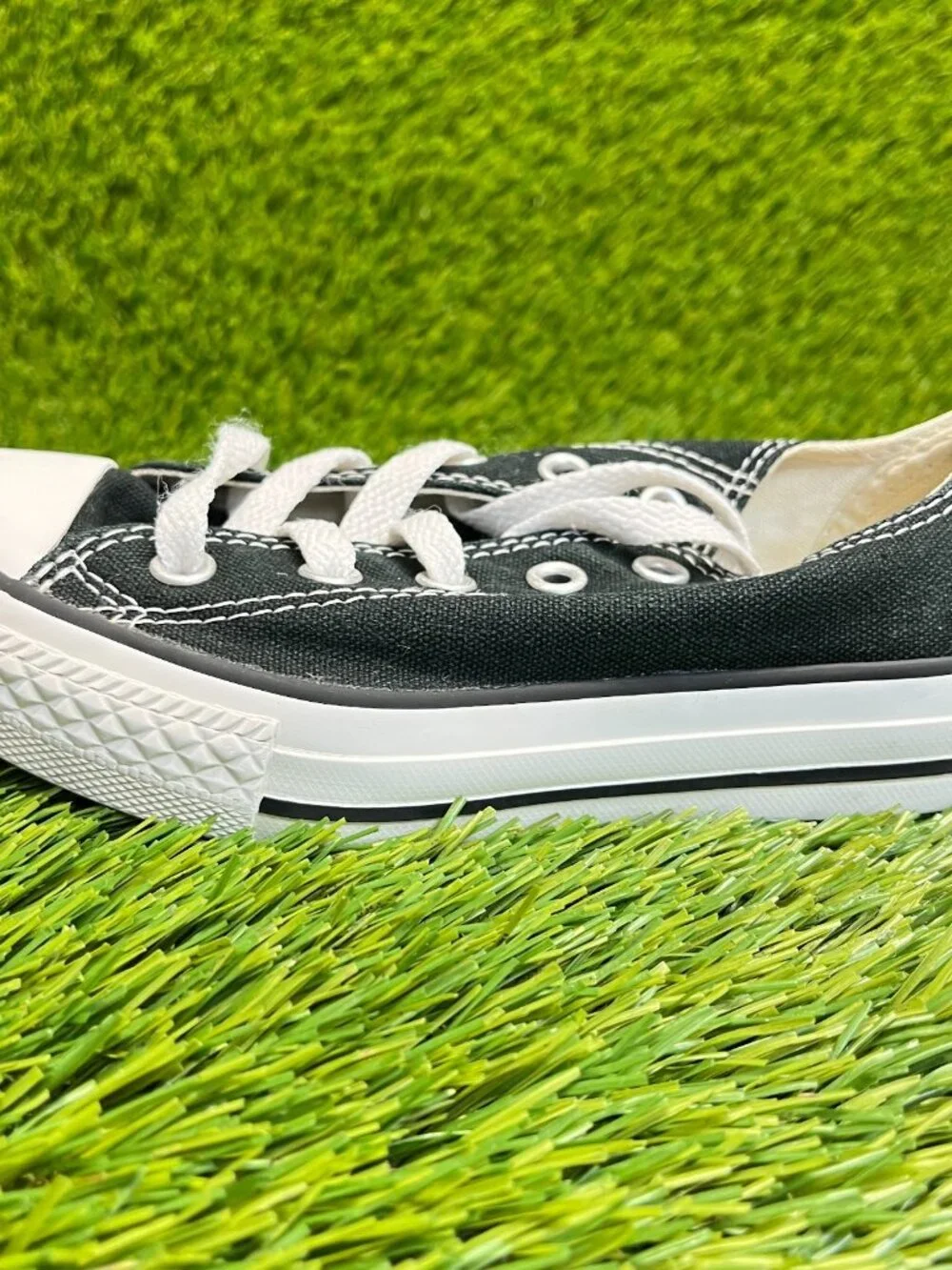 Converse Chuck Taylor All Star Low Boys Size 13C Black Athletic Shoes Sneakers